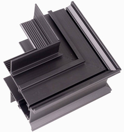 Kątownik czarny do użycia przy uskoku na suficie Maxlight Magnetic MT0010